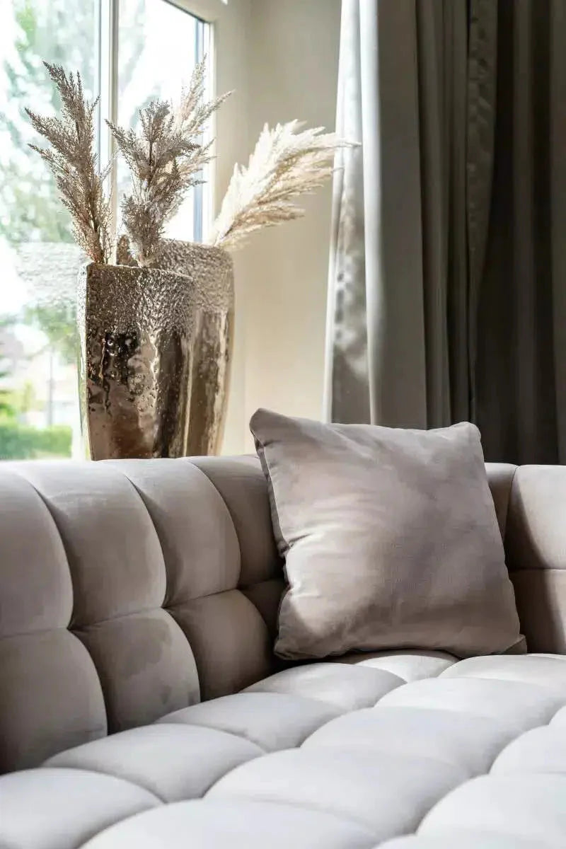 Richmond Interiors Sofa Couch Huxley Antraciet velvet / Brushed gold Samtbezug-Sofa-Stil-Ambiente-8720621663522