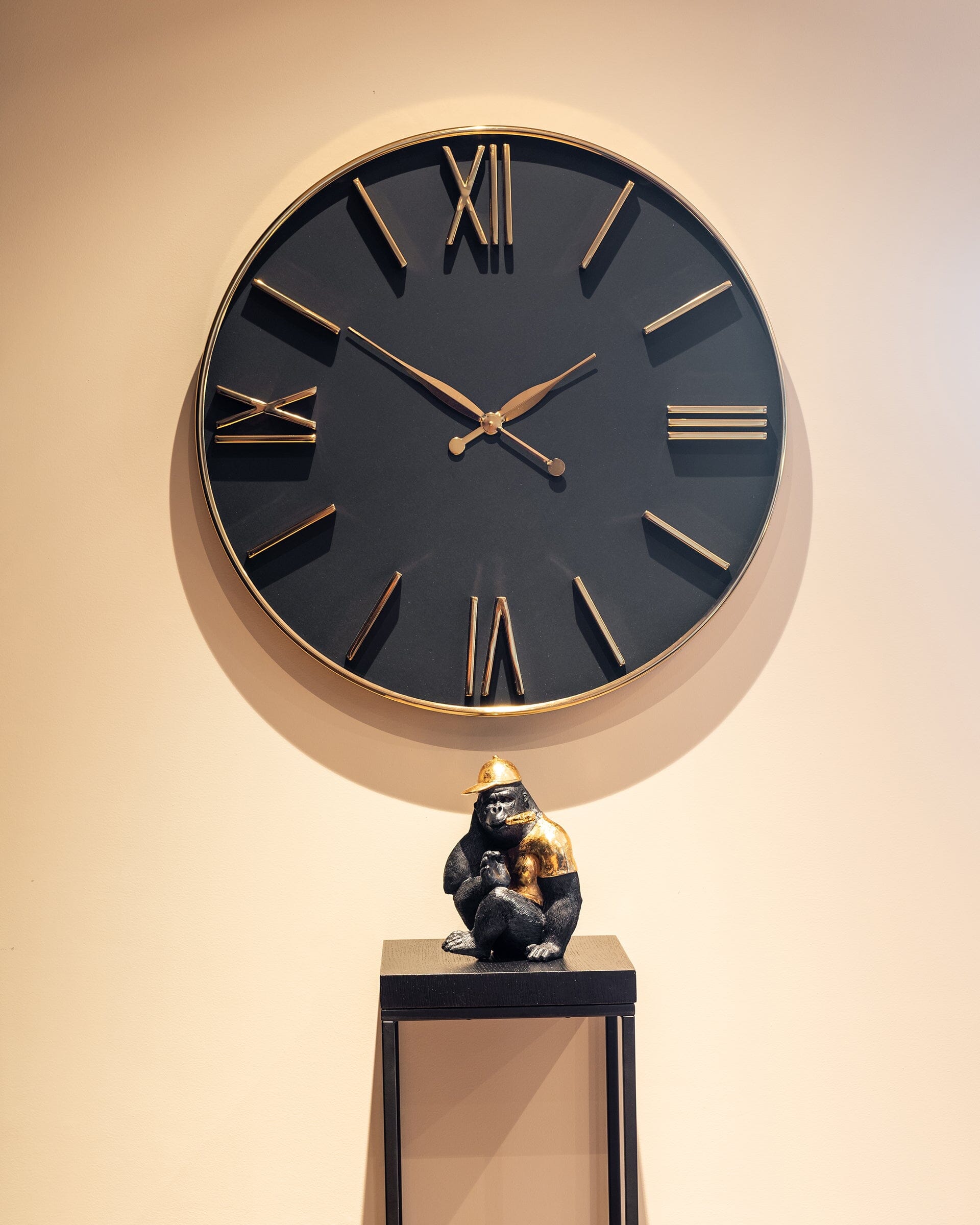 Richmond Interiors Wanduhr Lyem-Wanduhr-Stil-Ambiente